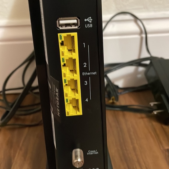 NETGEAR Cable Modem - Picture 4 of 6